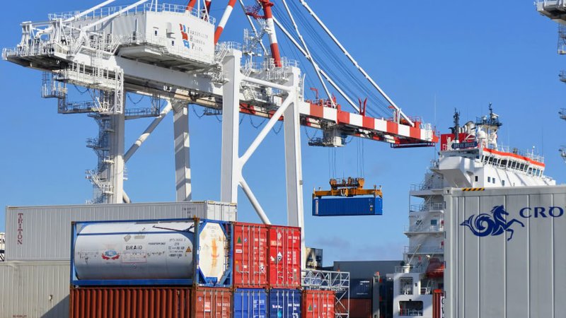 Shared, Isolated Dev Environments with LXC