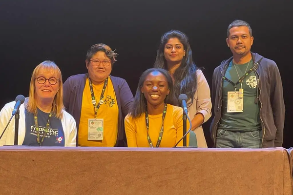 Pythonコミュニティパネルにおける多様性と包含 in EuroPython 2022